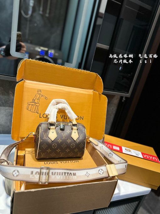 LV Speedy20 pillowcase - Image 3