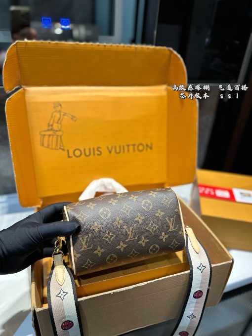 LV Speedy20 pillowcase - Image 9