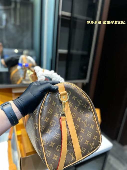 New Lv travel bags - Image 5