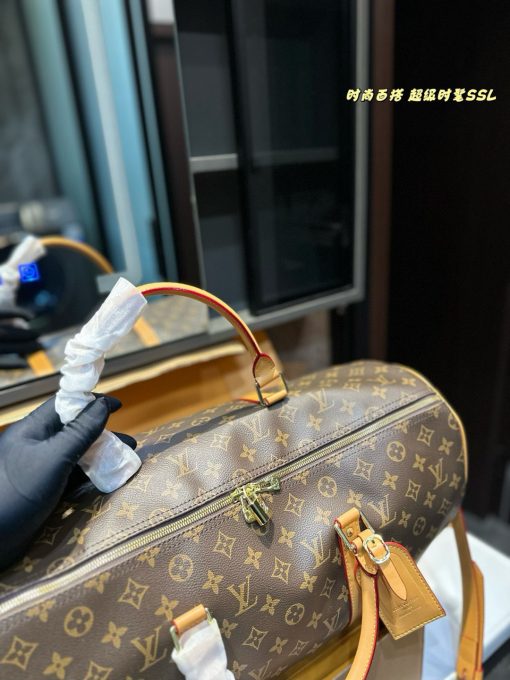 New Lv travel bags - Image 9