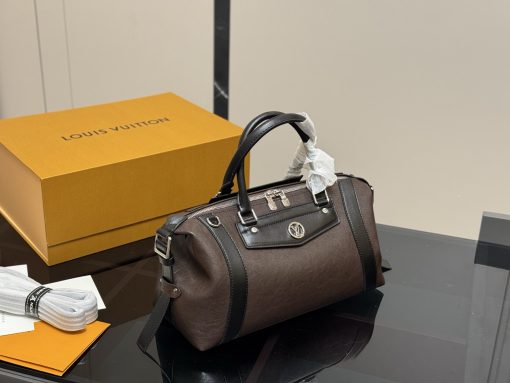 The new biker bag from Vancouver HR LV - Image 4