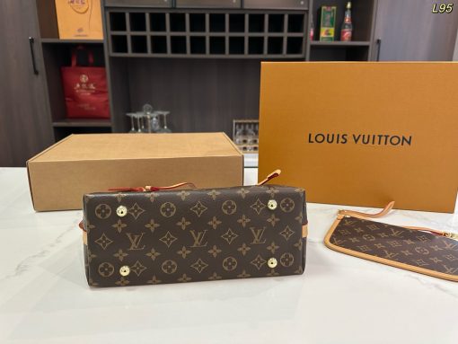 LV carryall - Image 9