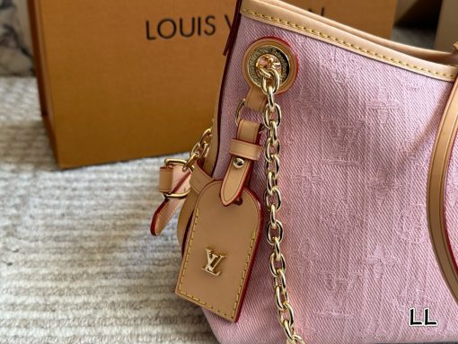 lv24 Limited Edition Denim carrya - Image 4
