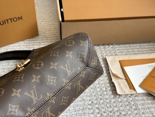 The new LV ladies' The Drop underarm bag - Image 7