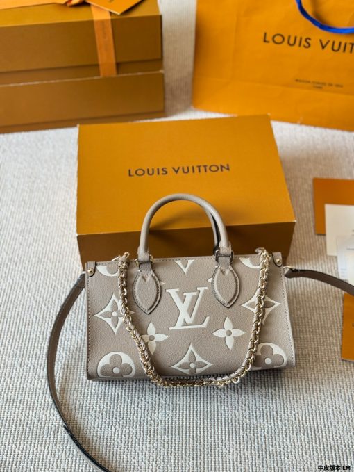 LV Onthego East West - Image 4