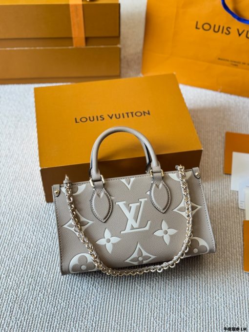 LV Onthego East West - Image 8
