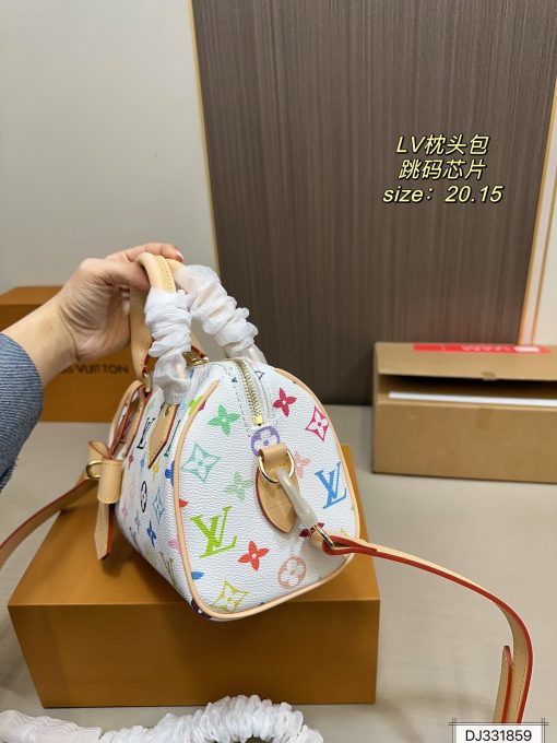 LV pillow bag - Image 4