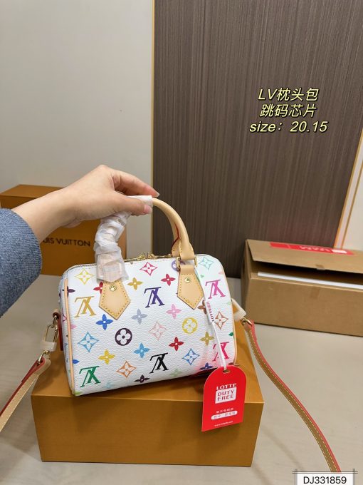 LV pillow bag - Image 6