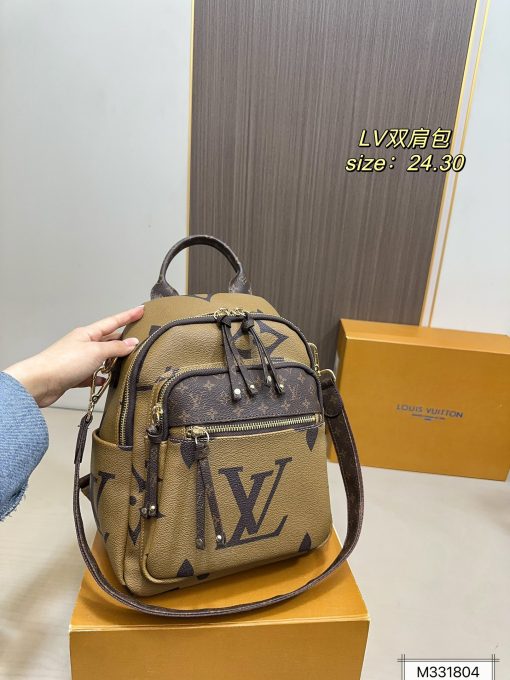 Lv's best-selling backpacks - Image 9