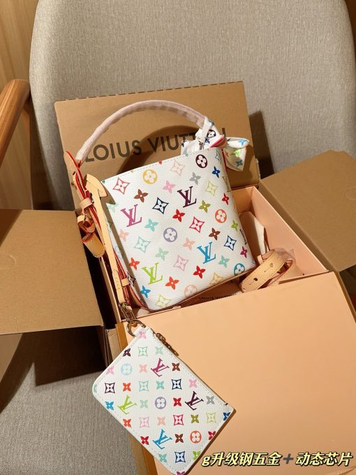 Lv Louis Vuitton bucket bag