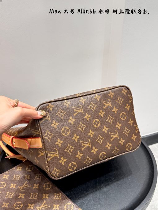 Lv max bucket bag - Image 9