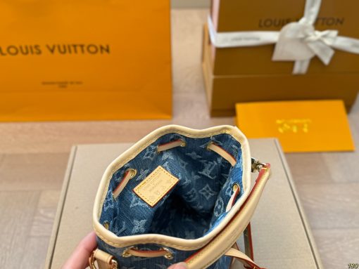 LV small lucky bag - Image 10