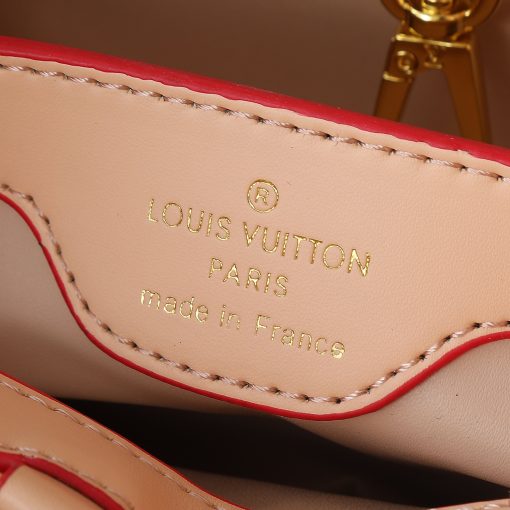 LV wrist cover crossbody bag - Image 7