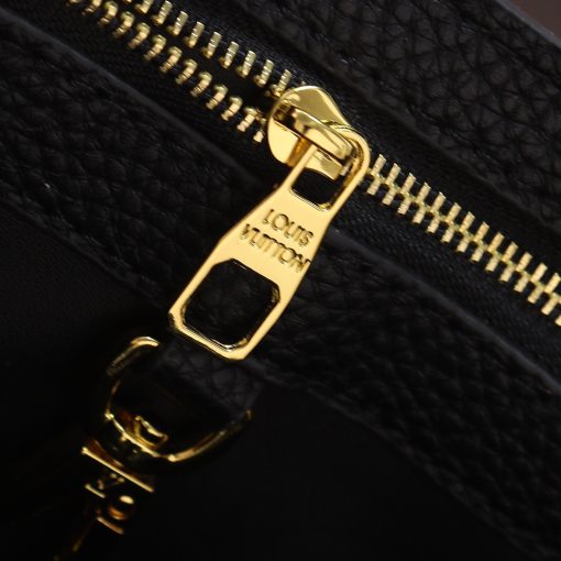LV women's crossbody bag - Image 5