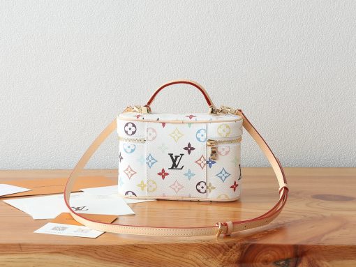 LV engraved pattern padlock - Image 4