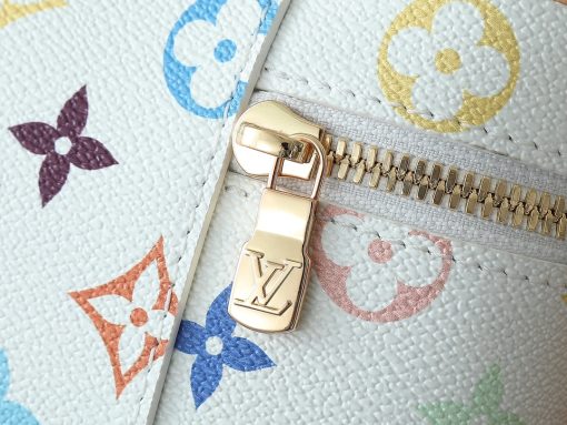 LV engraved pattern padlock - Image 7