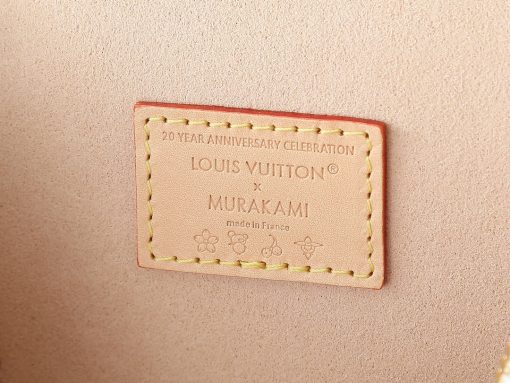 LV engraved pattern padlock - Image 10