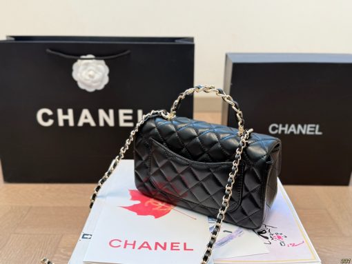 CHANEL classic diamond-shaped bag - Image 9