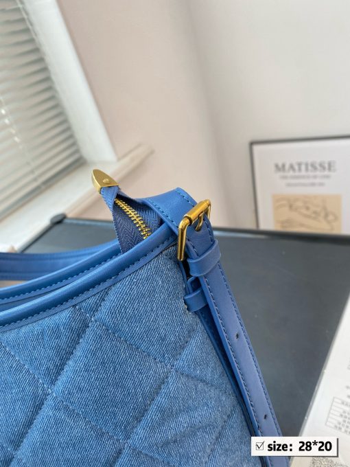 Chanel denim underarm bag - Image 4