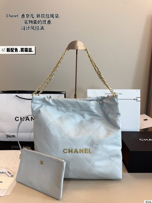 Chanel shopping bags - Image 5