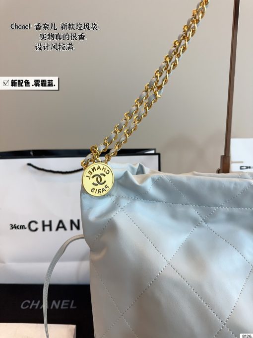 Chanel shopping bags - Image 6