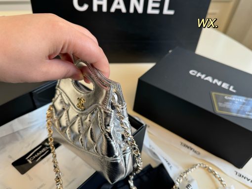 CHANEL red envelope - Image 5
