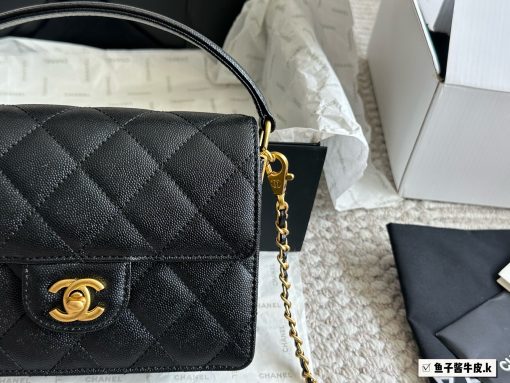 Chanel handle mouth cover bag - Image 3