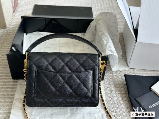 Chanel handle mouth cover bag - Image 7