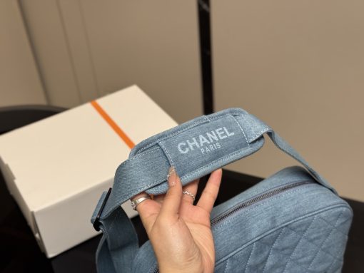 Chanel bowling ball - Image 4