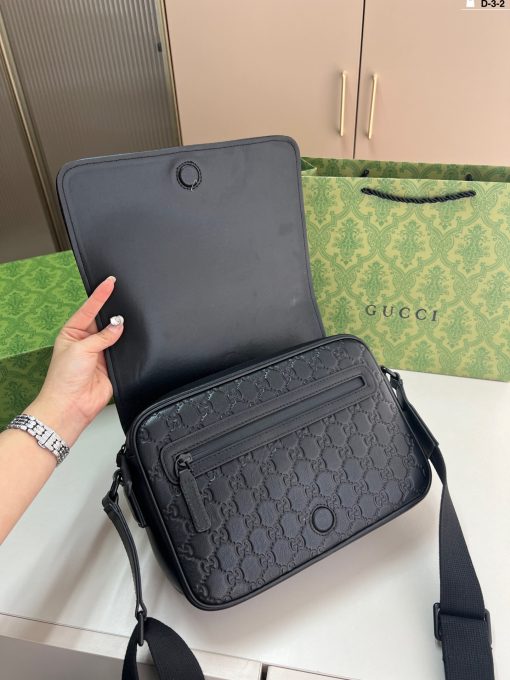 GUCCI messenger bag - Image 9