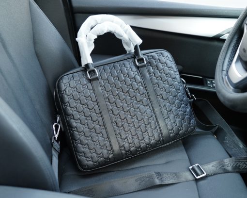 Gucci crossbody and hand-held - Image 7
