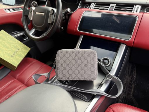 GUCCI messenger bag - Image 2