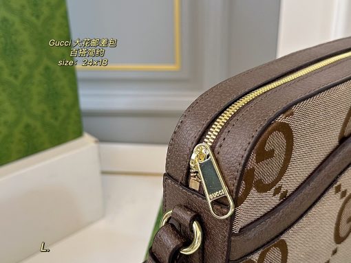 Gucci monogram camera bag - Image 5