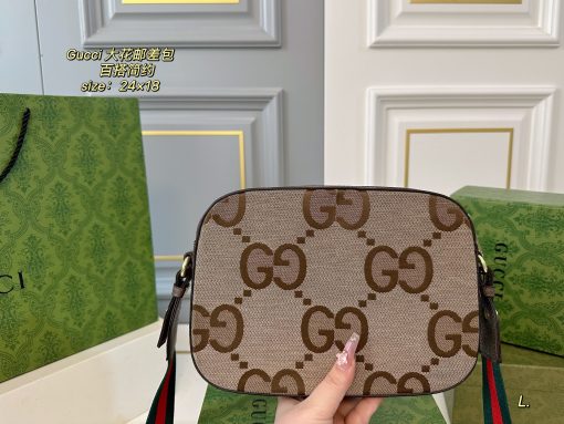 Gucci monogram camera bag - Image 6