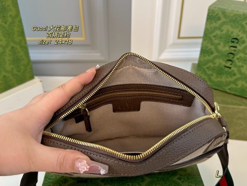 Gucci monogram camera bag - Image 10