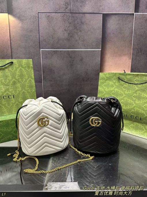 Gucci shoulder bag