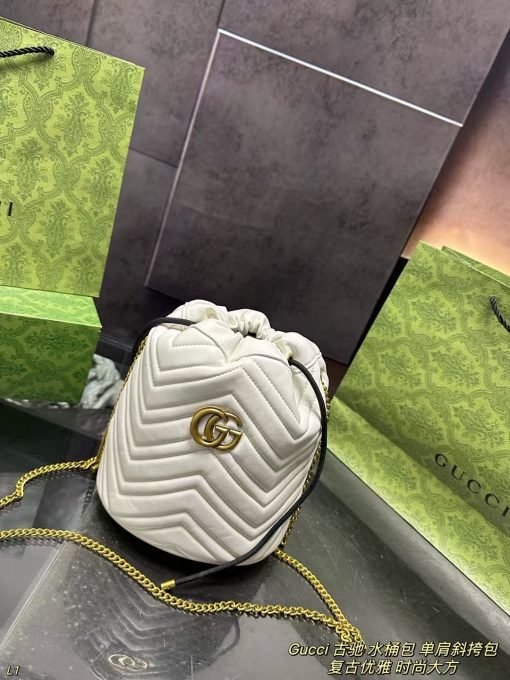 Gucci shoulder bag - Image 4