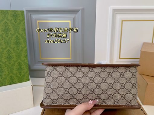 Gucci box bag - Image 5