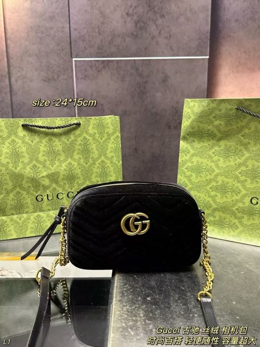Gucci Marmont velvet camera bag - Image 3