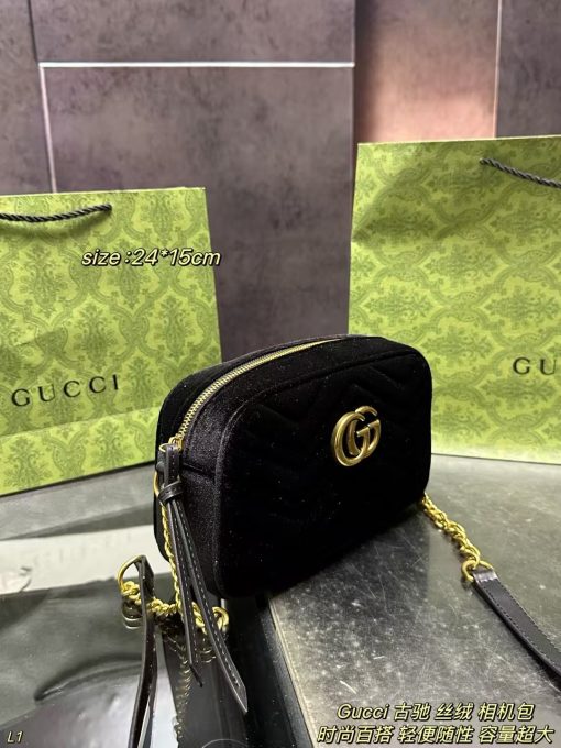 Gucci Marmont velvet camera bag - Image 4