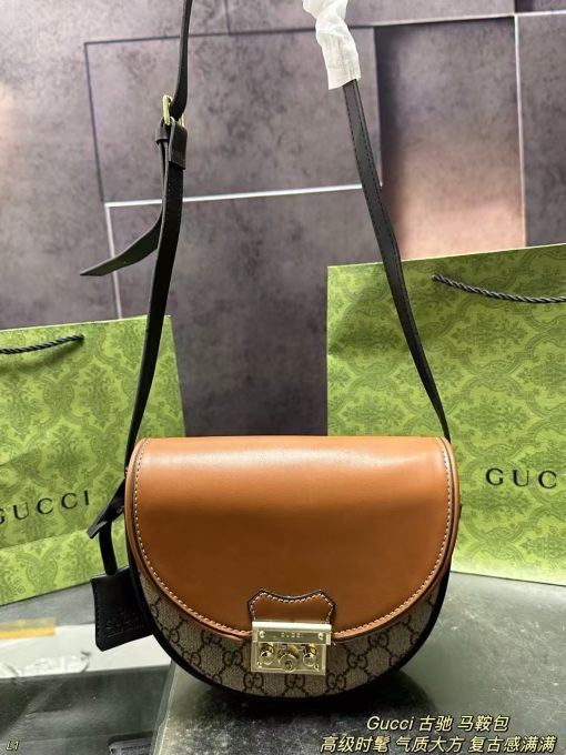 GUCCI saddle bag