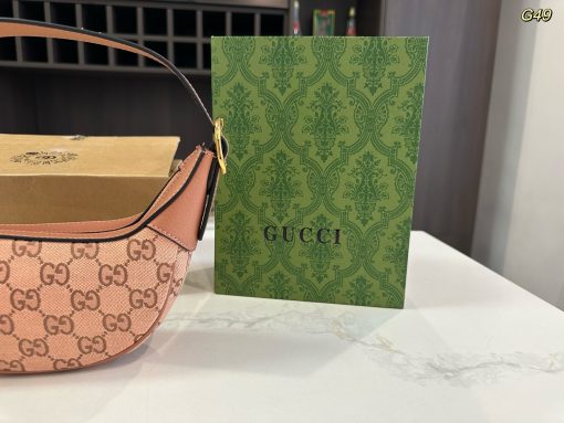 GUCCI handbag underarm bag - Image 4