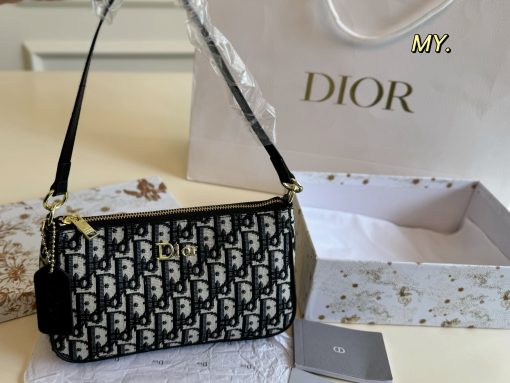 Dior underarm mahjong bag - Image 3
