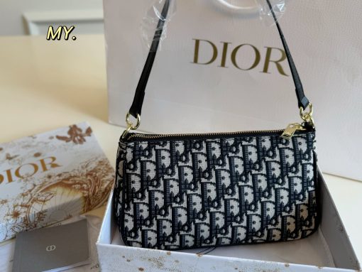 Dior underarm mahjong bag - Image 8