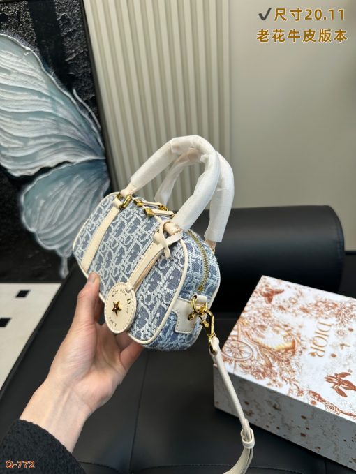 Dior Groove Boston pillow bag - Image 4