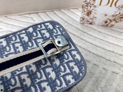 Dior travel vanity makeup bag - Image 8