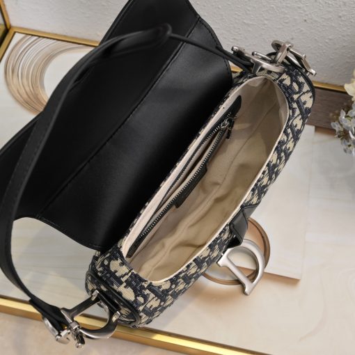 DIOR saddle bag - Image 9