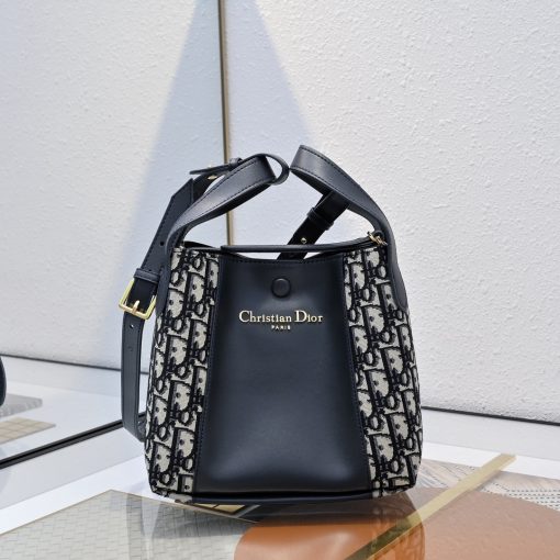 DIOR Signature bucket bag