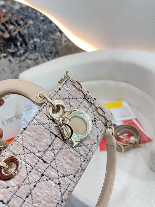 Dior handbag - Image 4