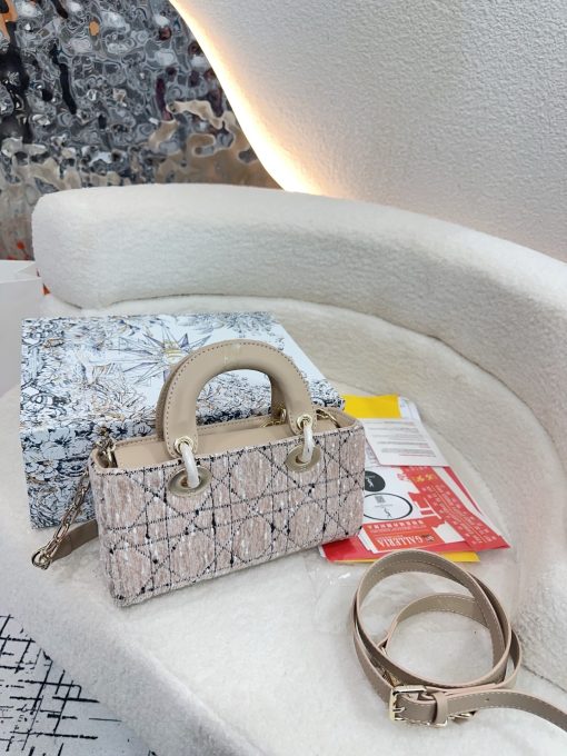 Dior handbag - Image 9